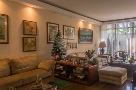 Casa à venda com 3 quartos, sendo 2 suítes, em Granja Julieta, São Paulo, SP