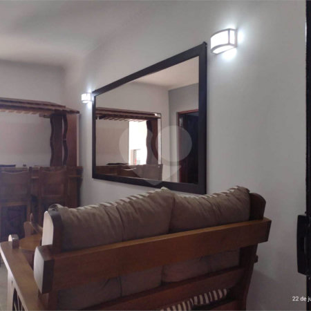 Sobrado à venda com 3 quartos em Parque Santa Rosa, Suzano, SP