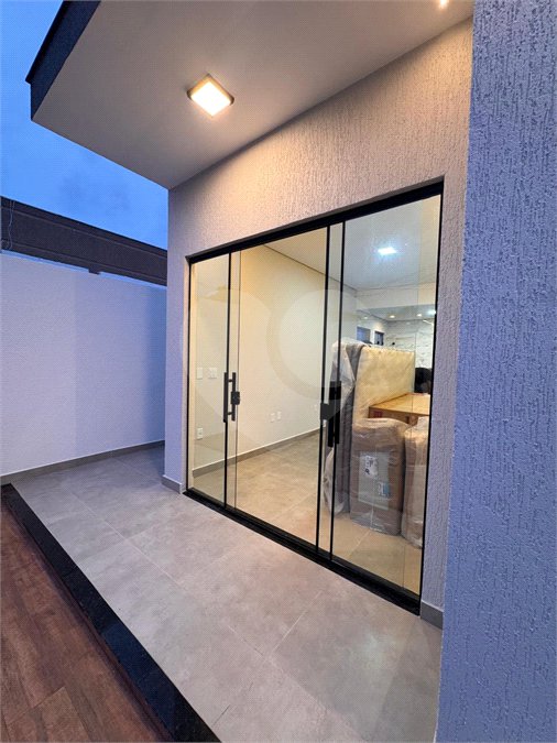Casa à venda com 2 quartos, sendo 1 suíte, em Guriri, Cabo Frio, RJ