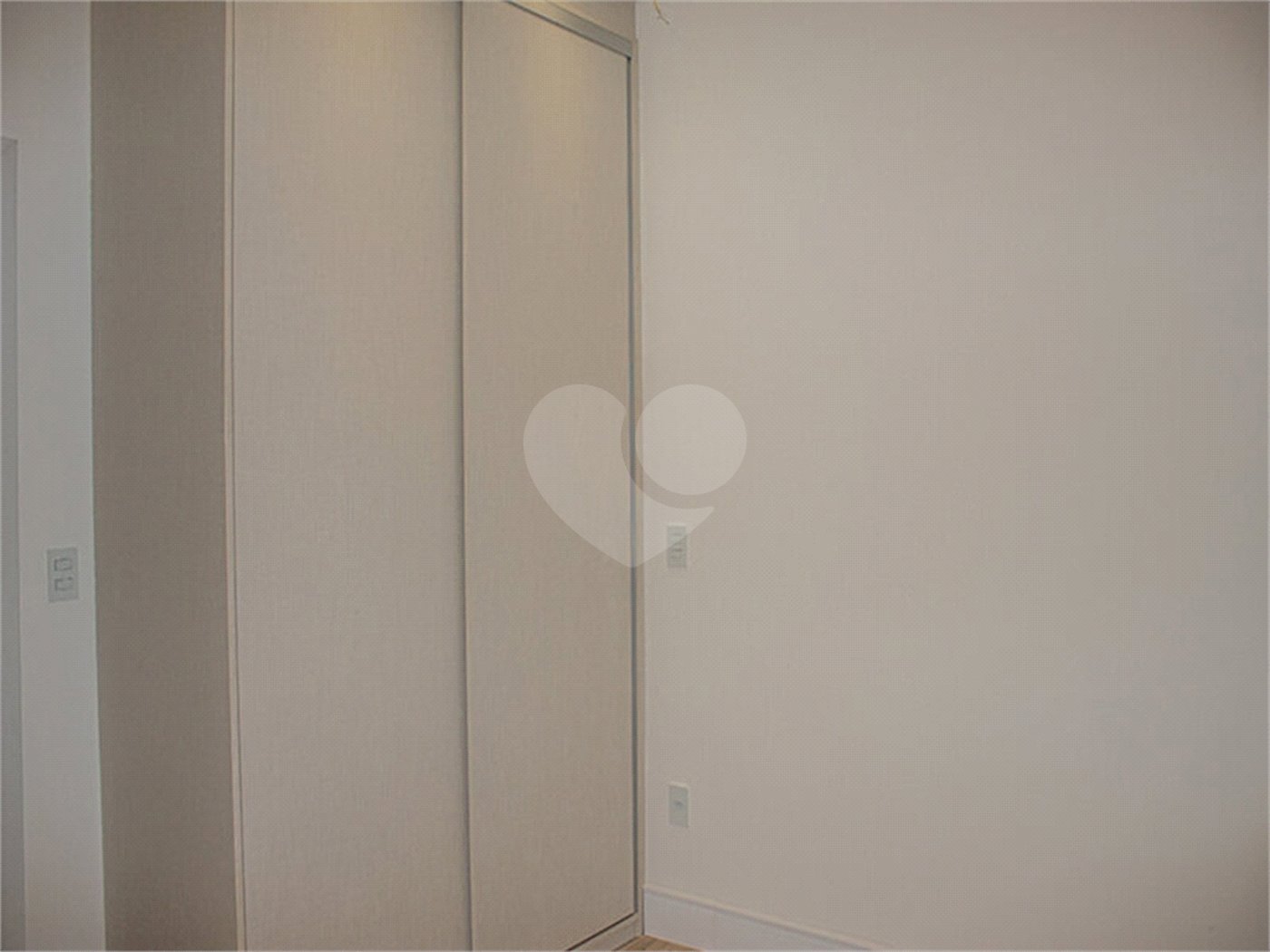 Casa à venda com 3 suítes no condomínio Residencial Central Parque, Salto - SP