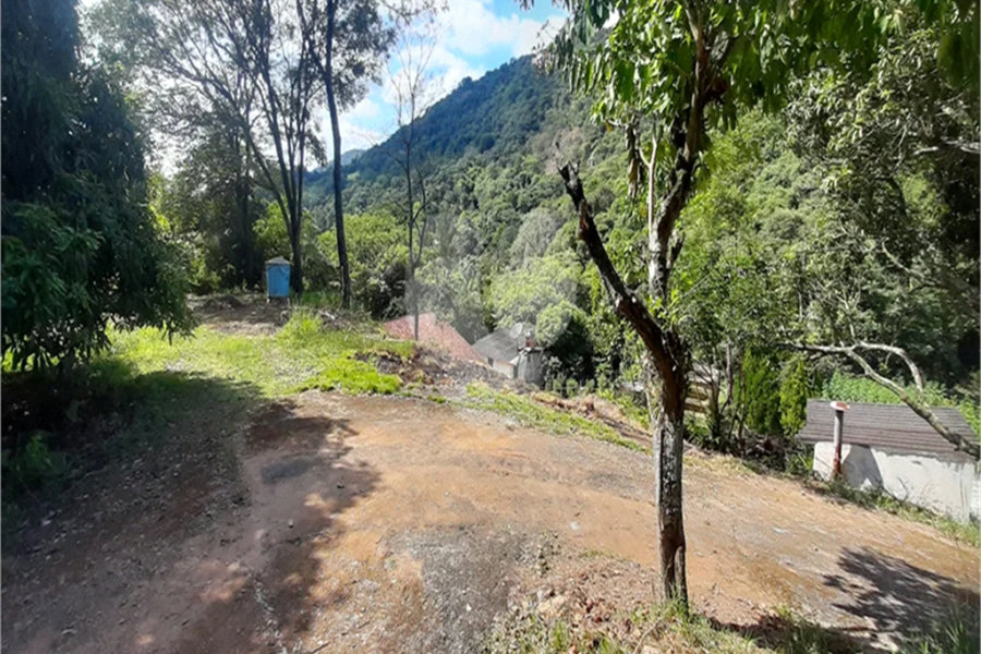 Casa à venda com 2 quartos em Serra da Cantareira, Mairiporã, SP