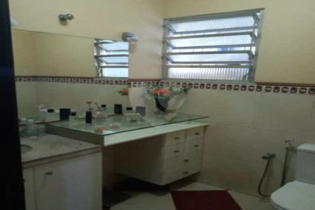 Casa à venda com 5 quartos, sendo 1 suíte, em Campo Grande, Rio de Janeiro, RJ