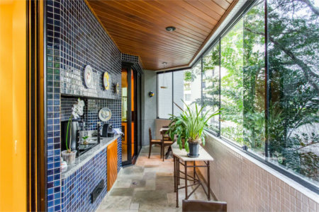 Apartamento à venda com 4 suítes em Real Parque, São Paulo, SP
