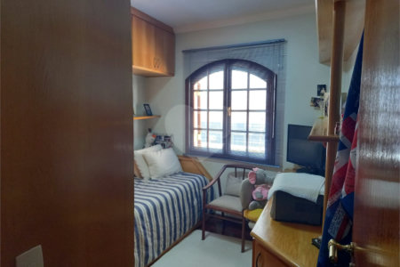 Sobrado à venda com 3 quartos, sendo 1 suíte,  em Santa Teresinha, São Paulo, SP