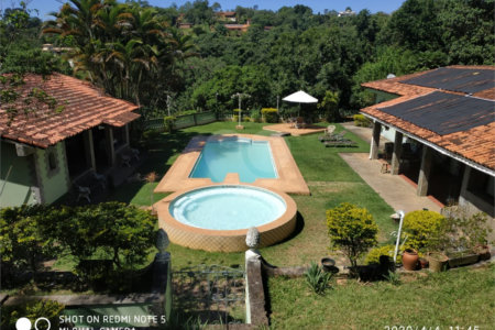 Casa à venda ou para alugar com 5 quartos, sendo 2 suítes, no condomínio Restinga Verde, São Roque - SP