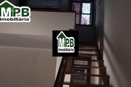 Sobrado à venda com 5 quartos, sendo 3 suítes, em Jardim Helena Cristina, Sorocaba, SP