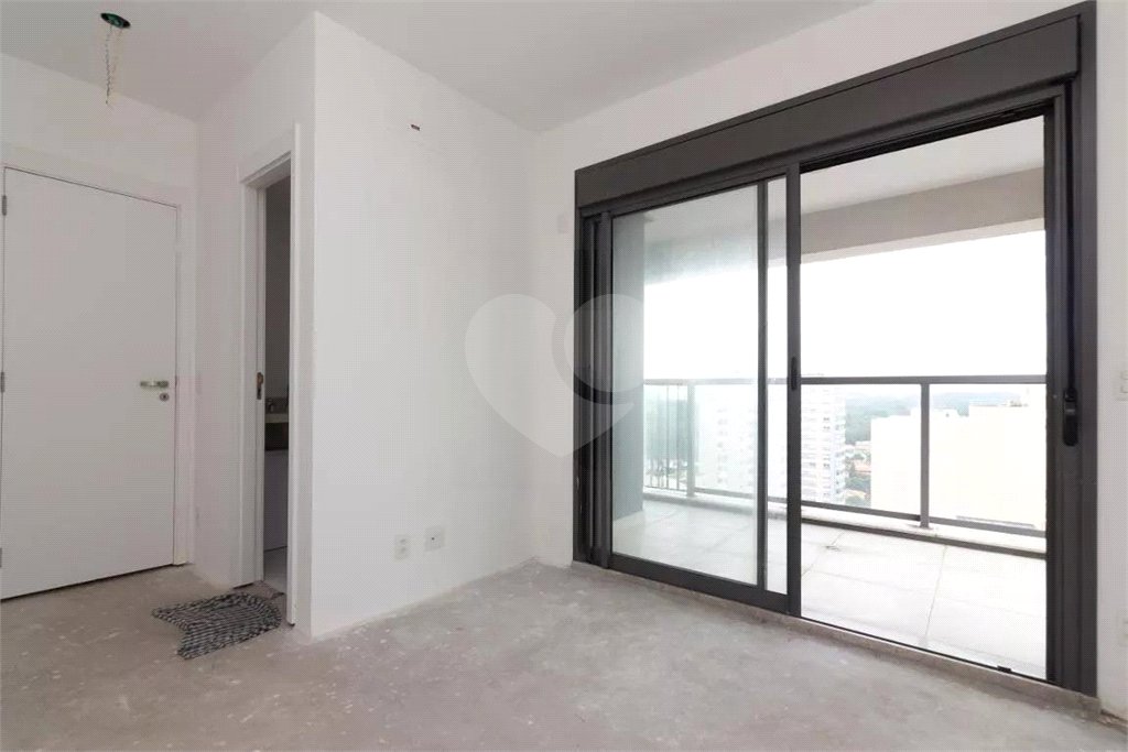 Apartamento à venda com 3 quartos, sendo 1 suíte, em Pinheiros, São Paulo, SP