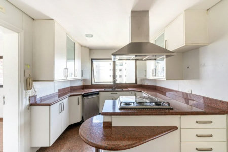 Duplex à venda com 6 quartos, sendo 4 suítes, em Vila Andrade, São Paulo, SP