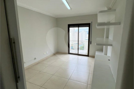 Apartamento à venda com 3 quartos, sendo 2 suítes,  em Vila Suzana, São Paulo, SP