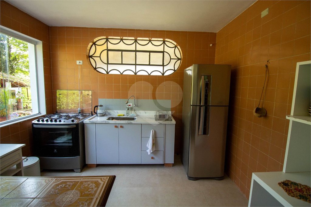 Sítio à venda com 7 quartos, sendo 6 suítes, em Jardim Santa Vitória (canguera), São Roque, SP