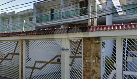 Sobrado à venda com 4 quartos, sendo 3 suítes,  em Vila Irmãos Arnoni, São Paulo, SP
