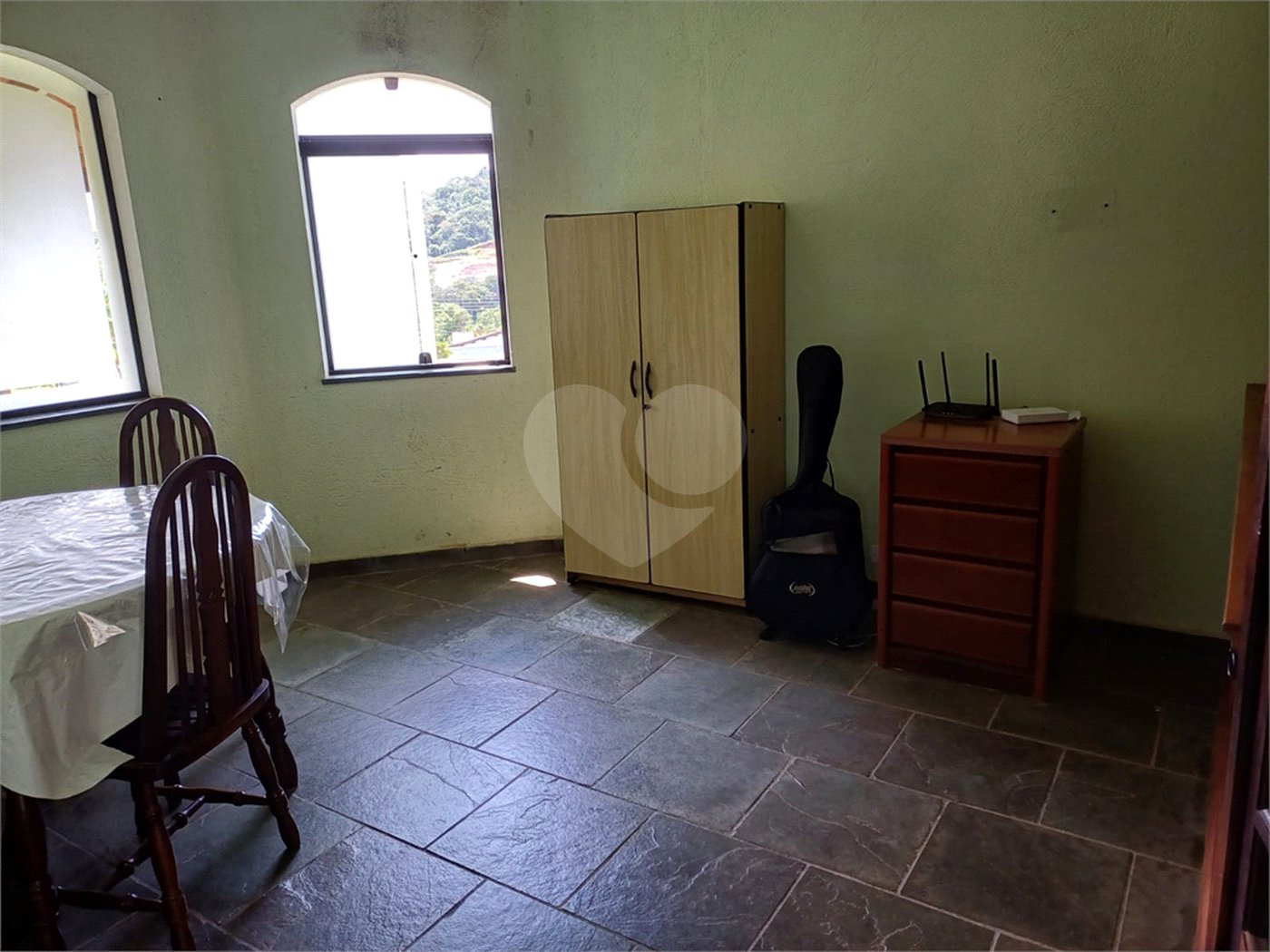 Casa à venda com 3 quartos, sendo 1 suíte, em Alpes D'ouro, Bom Jesus dos Perdões, SP