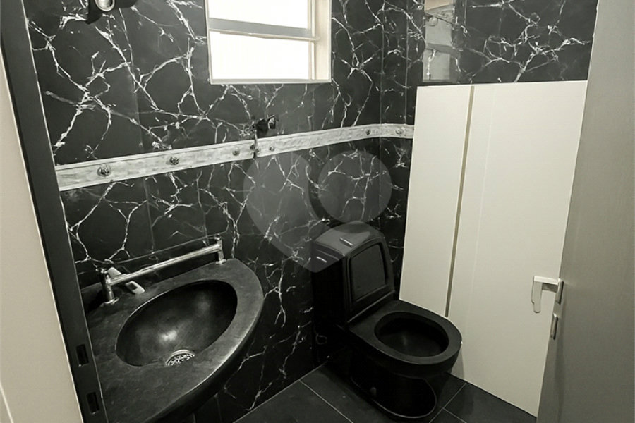 Casa à venda com 3 quartos, sendo 1 suíte, em Conjunto Residencial Vista Verde, São Paulo, SP