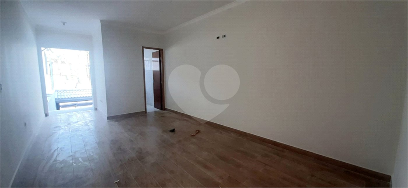 Sobrado à venda com 3 quartos, sendo 1 suíte, em Vila Mazzei, São Paulo, SP