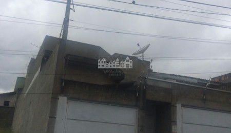 Casa à venda com 2 suítes em Nova Cerejeira, Atibaia, SP