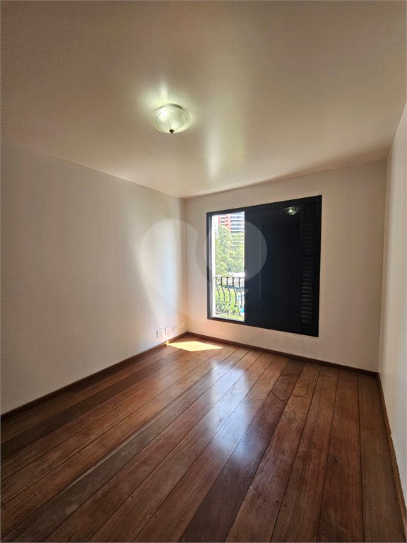 Apartamento à venda com 4 quartos, sendo 2 suítes,  em Jardim Parque Morumbi, São Paulo, SP
