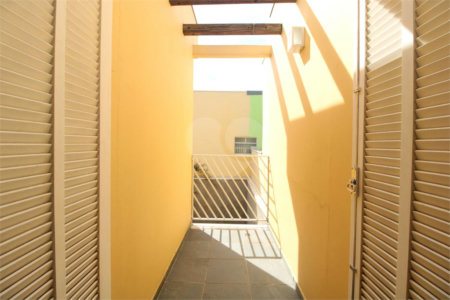 Sobrado à venda com 3 quartos, sendo 1 suíte,  em Jardim Prudência, São Paulo, SP