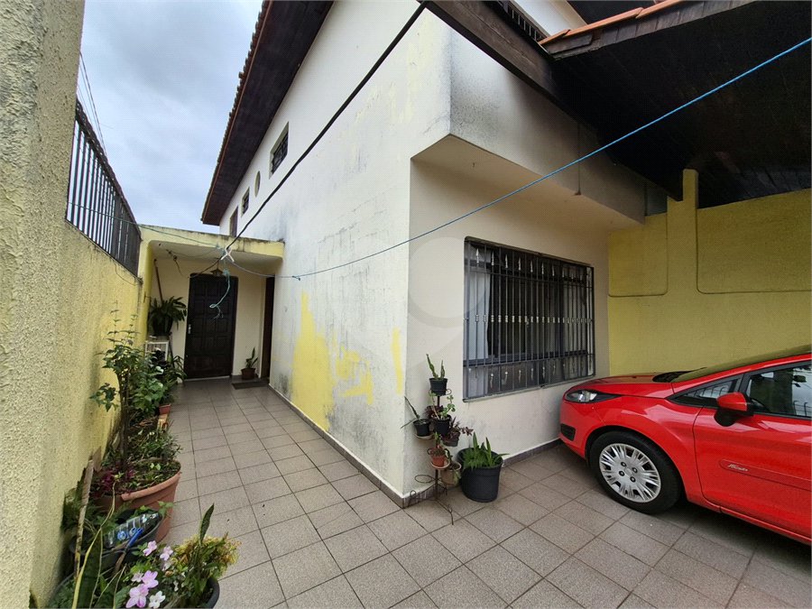 Sobrado à venda com 4 quartos em Jardim Sarah, São Paulo, SP