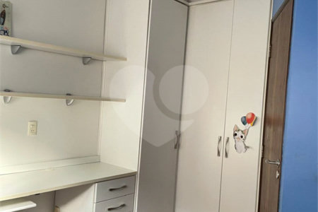 Casa à venda com 3 quartos, sendo 1 suíte, no condomínio Residencial Via Veneto, São Paulo - SP