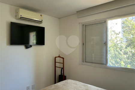 Apartamento à venda com 2 quartos, sendo 1 suíte, em Vila Andrade, São Paulo, SP