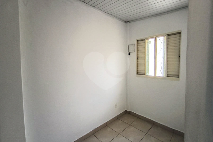Casa para alugar com 1 quarto no condomínio Cond R Claudio Rodrigues Lopes, São Paulo - SP