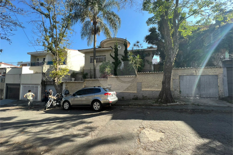 Casa à venda com 4 quartos, sendo 1 suíte,  em Morumbi, São Paulo, SP