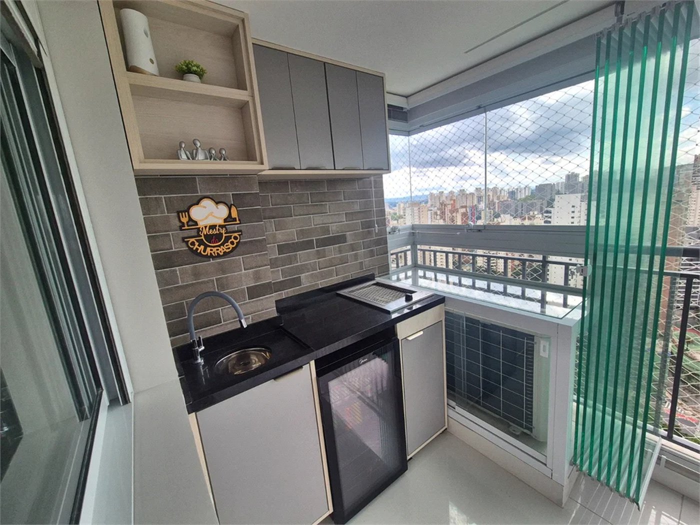Apartamento à venda com 3 quartos, sendo 2 suítes,  em Jardim Caboré, São Paulo, SP