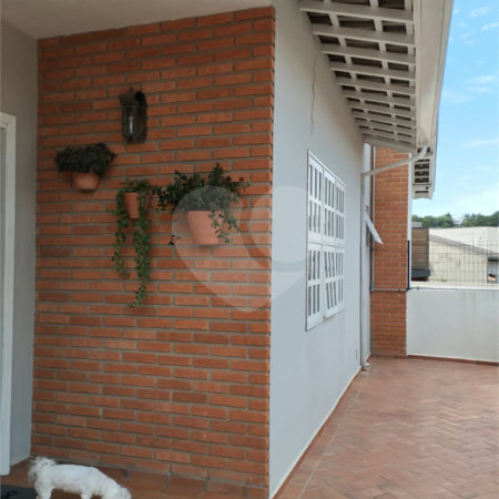 Casa à venda com 3 quartos, sendo 1 suíte, em Jardim das Palmeiras, Valinhos, SP