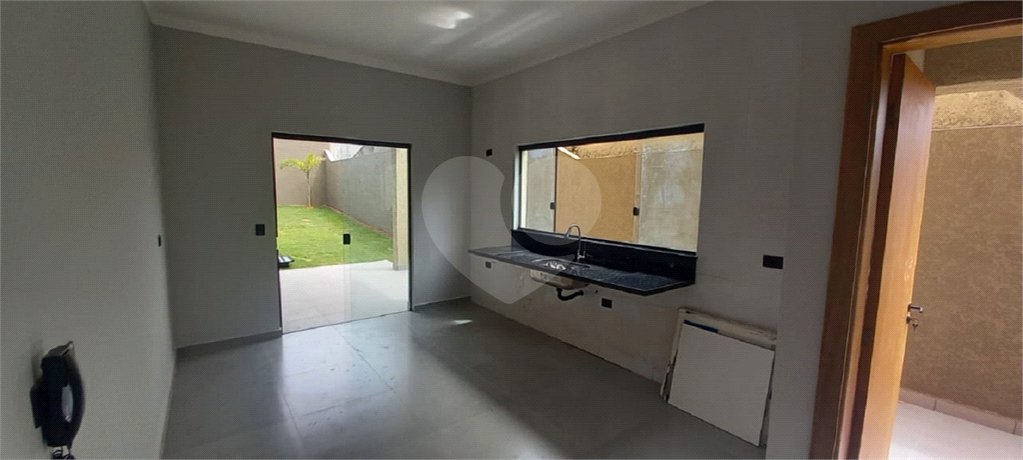Sobrado à venda com 3 suítes em Alvinópolis, Atibaia, SP