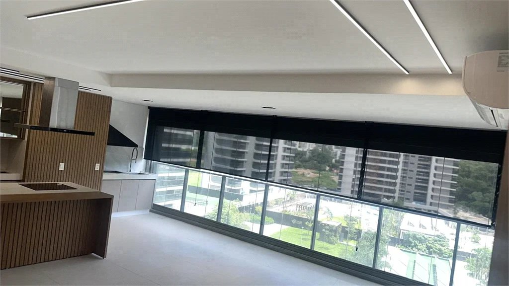 Apartamento para alugar com 2 suítes em Jardim Morumbi, São Paulo, SP