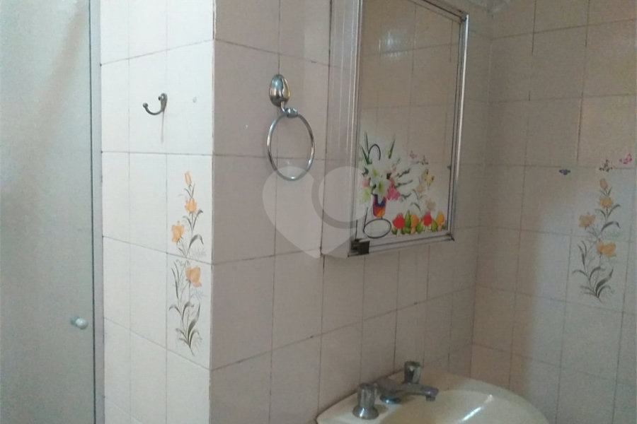 Sobrado à venda com 4 quartos, sendo 1 suíte, em Horto, São Paulo, SP