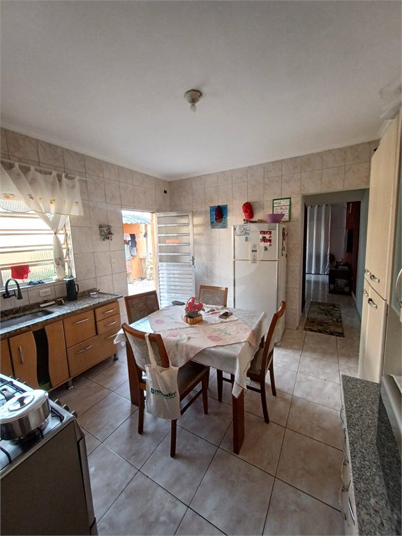 Casa à venda com 3 quartos, sendo 1 suíte,  em Jardim Santa Mônica, São Paulo, SP