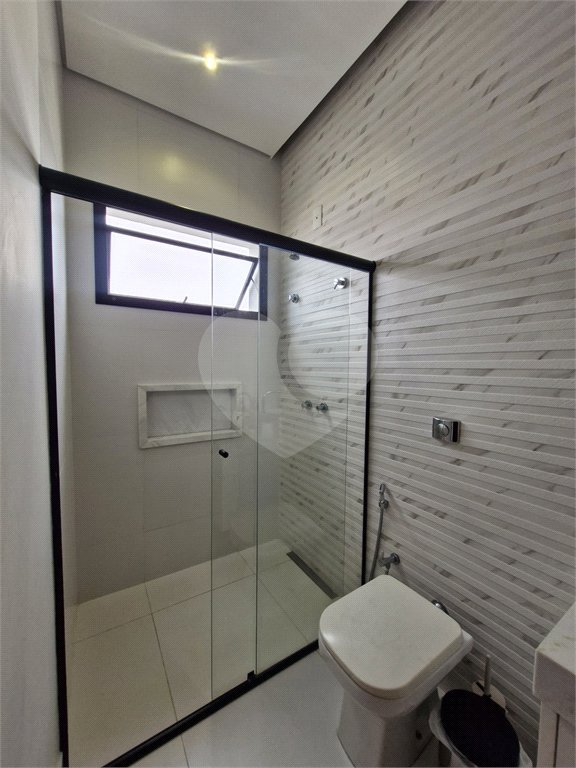 Casa à venda com 3 suítes no condomínio Mirante dos Ipês, Salto - SP
