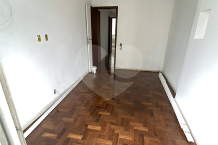 Apartamento à venda com 4 quartos, sendo 1 suíte,  em Tijuca, Rio de Janeiro, RJ