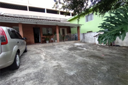 Casa Térrea à venda com 3 quartos, sendo 1 suíte, em Jardim São Luís, São Paulo, SP
