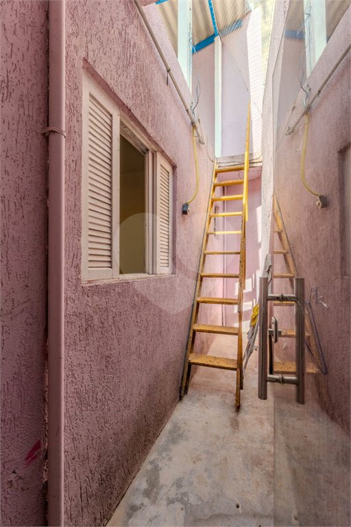Casa de Vila à venda com 3 quartos, sendo 1 suíte, em Vila Pompéia, São Paulo, SP
