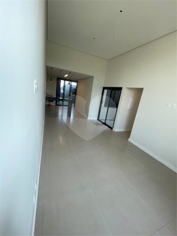 Casa à venda com 3 quartos, sendo 2 suítes,  no condomínio Residencial Jardim, Sorocaba - SP