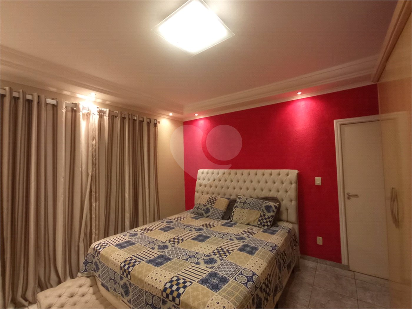 Casa Térrea à venda com 3 quartos em Jardim Santa Bárbara, Sorocaba, SP