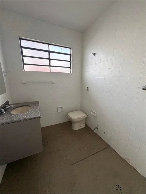 Sobrado à venda com 4 quartos, sendo 1 suíte,  em Vila Sônia, São Paulo, SP