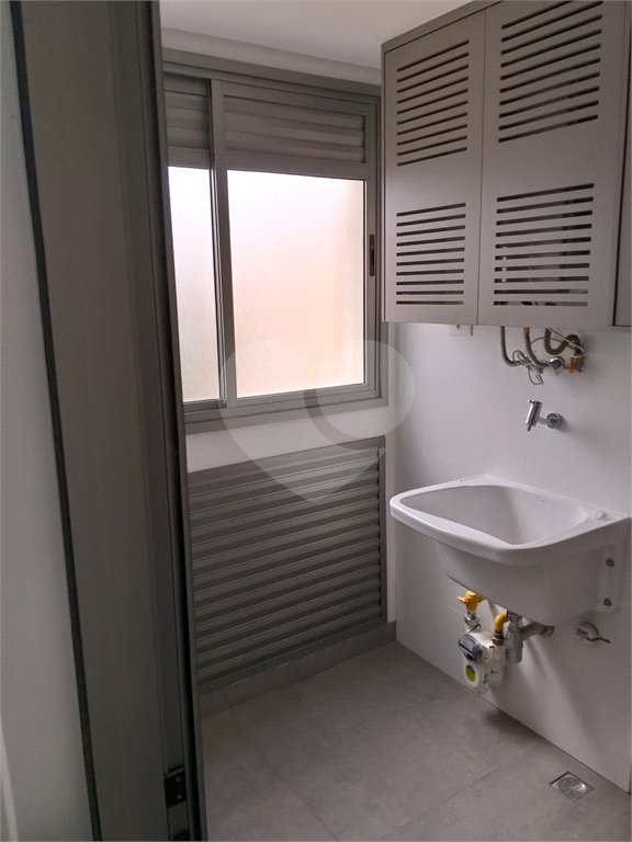 Apartamento à venda com 2 suítes em Lapa, São Paulo, SP
