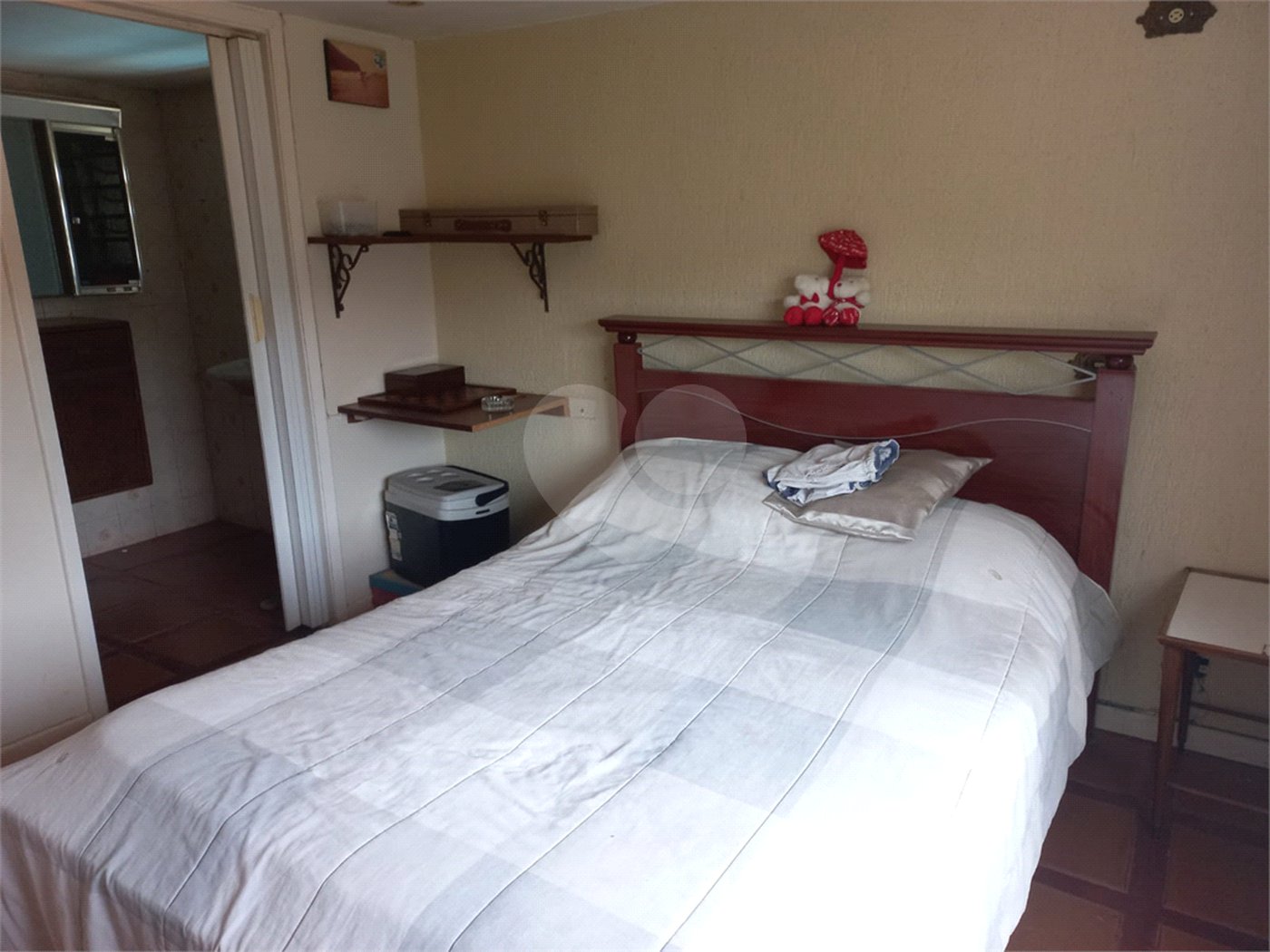 Casa à venda com 4 quartos, sendo 2 suítes, no condomínio Residencial Ypeville, Mairiporã - SP