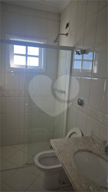 Sobrado à venda com 4 quartos, sendo 2 suítes, em Jardim Virginia Bianca, São Paulo, SP