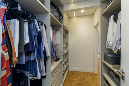 Apartamento à venda com 4 quartos, sendo 2 suítes, em Higienópolis, São Paulo, SP
