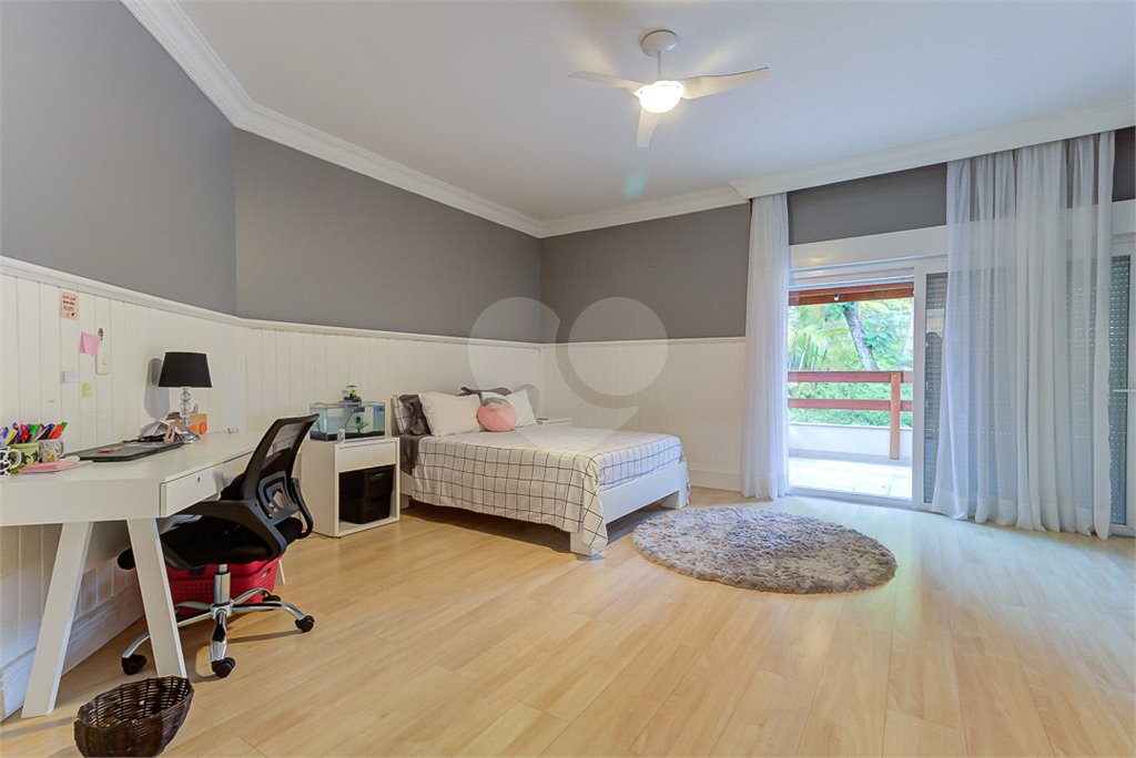 Casa à venda com 4 suítes no condomínio Vila Verde, São Paulo - SP