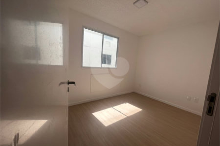 Apartamento à venda com 2 quartos em Guaratiba, Rio de Janeiro, RJ