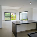 Casa à venda com 3 suítes no condomínio Village Saint Charbel, Araçoiaba da Serra - SP