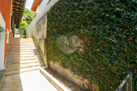 Casa Térrea à venda com 3 quartos, sendo 2 suítes,  em Brooklin Paulista, São Paulo, SP