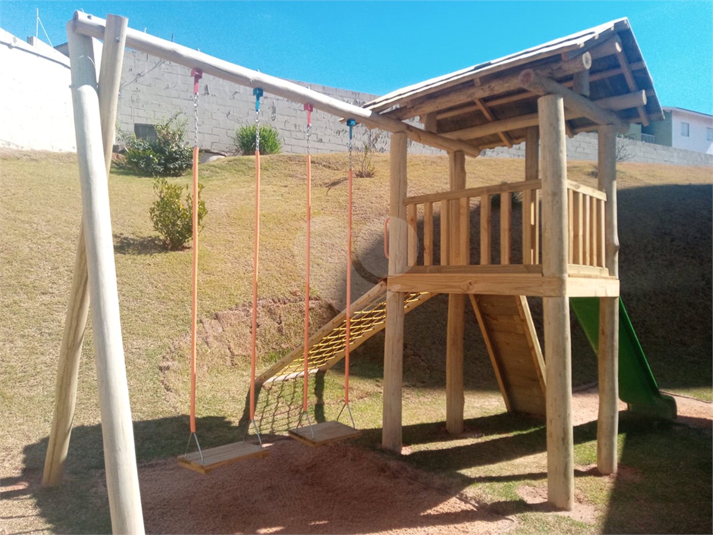 Apartamento para alugar com 2 quartos em Santa Claudina, Vinhedo, SP