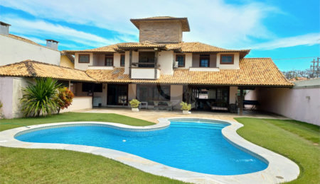Casa à venda com 4 quartos, sendo 3 suítes,  em Geribá, Armação dos Búzios, RJ