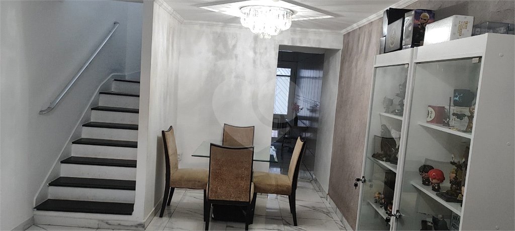 Casa à venda com 3 quartos, sendo 1 suíte,  em Chácara das Flores, Mogi das Cruzes, SP